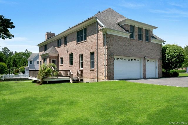 64 Stonewall Circle, West Harrison, NY 10604
