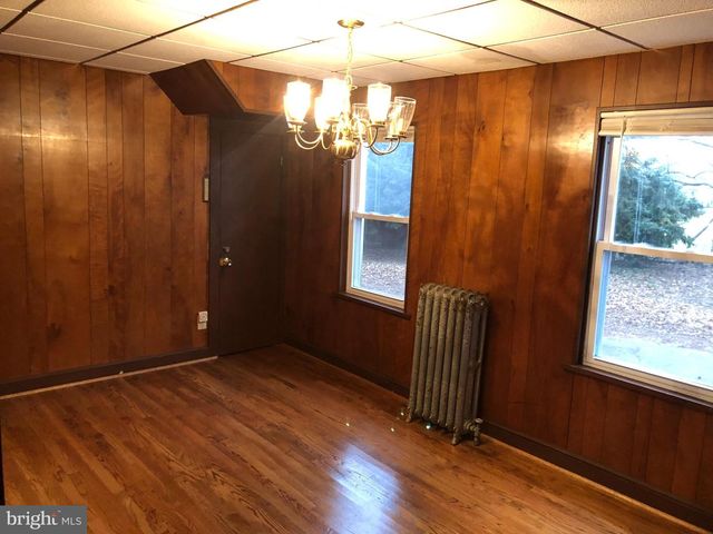 550 NW AVE, Vineland, NJ 08360