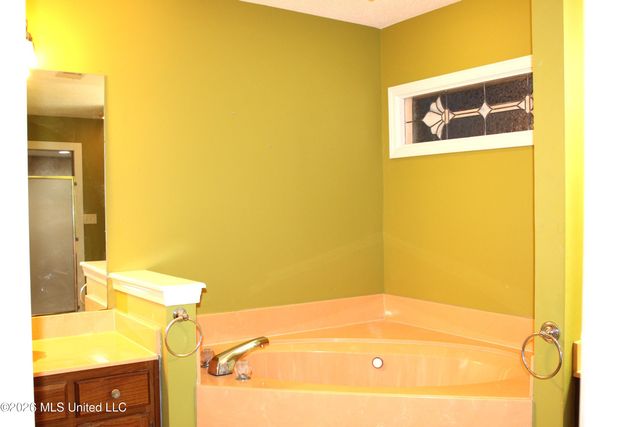 7338 Alexander Road, Olive Branch, MS 38654