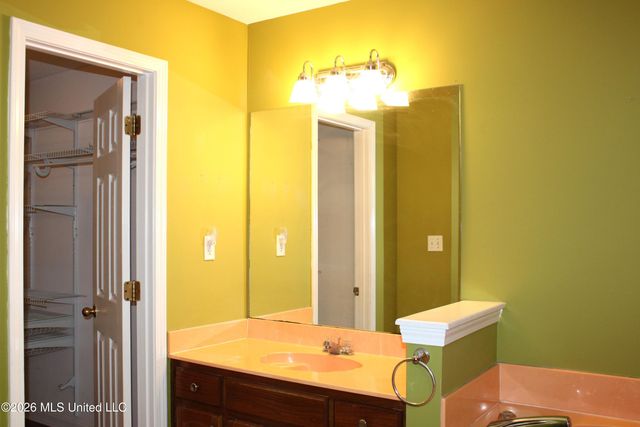 7338 Alexander Road, Olive Branch, MS 38654