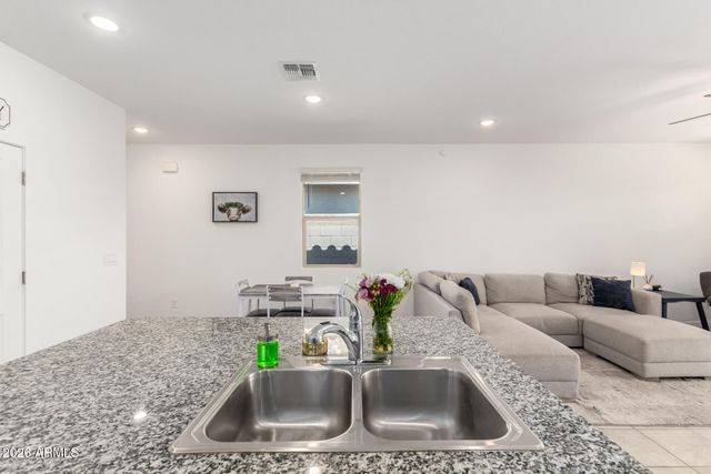 39985 W RIO LOBO Drive, Maricopa, AZ 85138