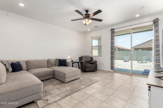 39985 W RIO LOBO Drive, Maricopa, AZ 85138