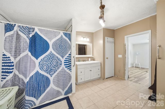 4377 Dry Pond Lane, Conover, NC 28613