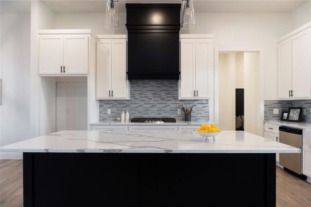 9451 W Charter Oak Road, Edmond, OK 73025