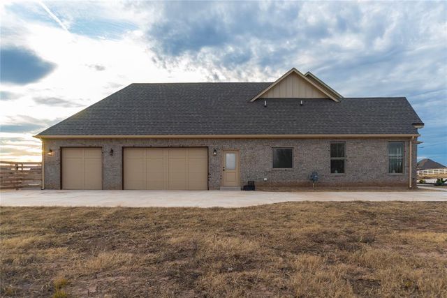 9451 W Charter Oak Road, Edmond, OK 73025