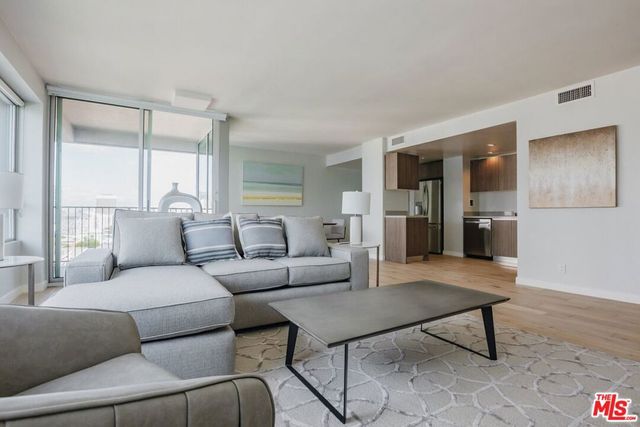 3460 W 7th Street 506, Los Angeles, CA 90005