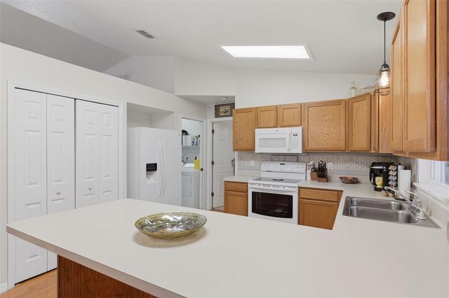 10294 DOTTED WREN AVENUE, Weeki Wachee, FL 34613