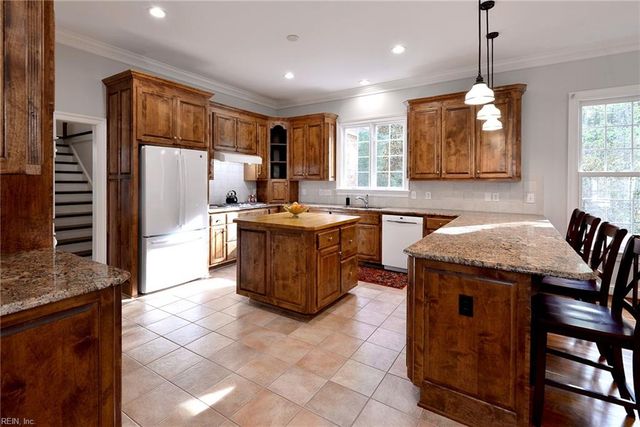 2076 Harpers ML, Williamsburg, VA 23185