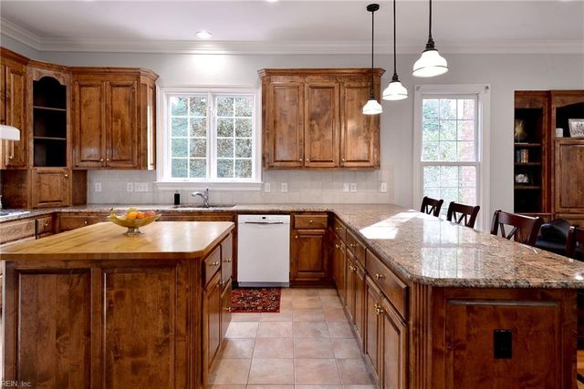 2076 Harpers ML, Williamsburg, VA 23185