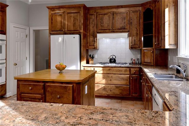 2076 Harpers ML, Williamsburg, VA 23185