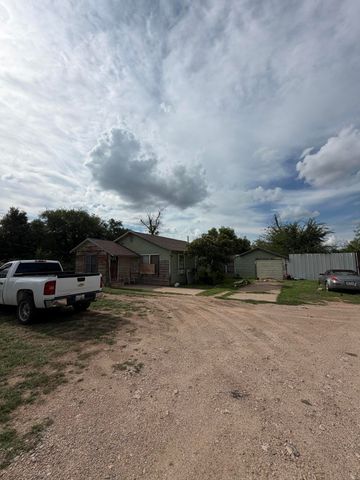 56 E 37th Street, San Angelo, TX 76903