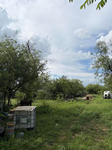 56 E 37th Street, San Angelo, TX 76903
