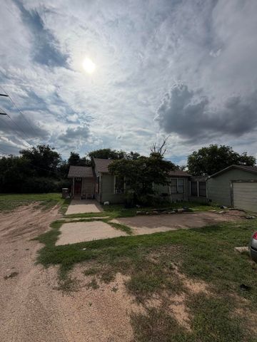 56 E 37th Street, San Angelo, TX 76903