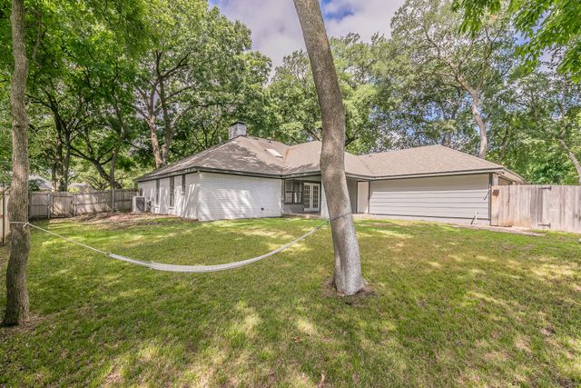 1103 Teakwood Drive, Duncanville, TX 75137
