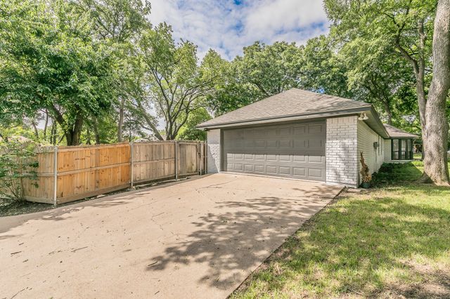 1103 Teakwood Drive, Duncanville, TX 75137