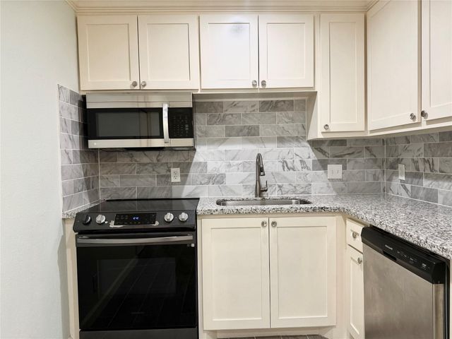 1311 Antoine Drive 128, Houston, TX 77055