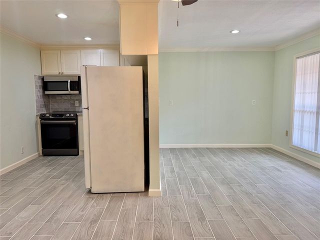 1311 Antoine Drive 128, Houston, TX 77055
