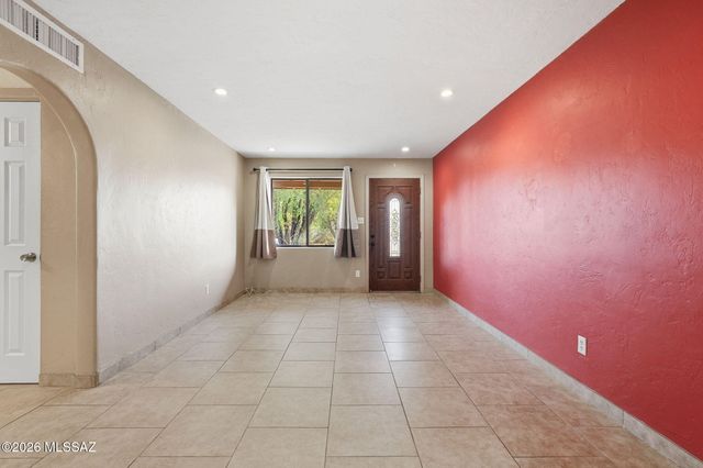 2525 E Towner Street, Tucson, AZ 85716