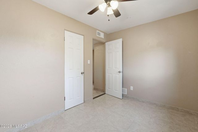 2525 E Towner Street, Tucson, AZ 85716