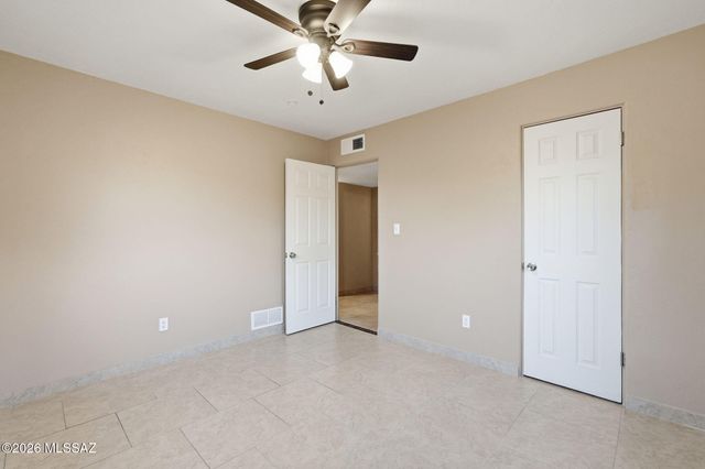 2525 E Towner Street, Tucson, AZ 85716