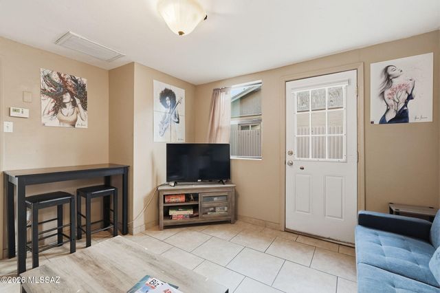 2525 E Towner Street, Tucson, AZ 85716