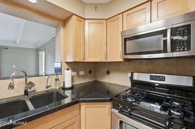 2525 E Towner Street, Tucson, AZ 85716