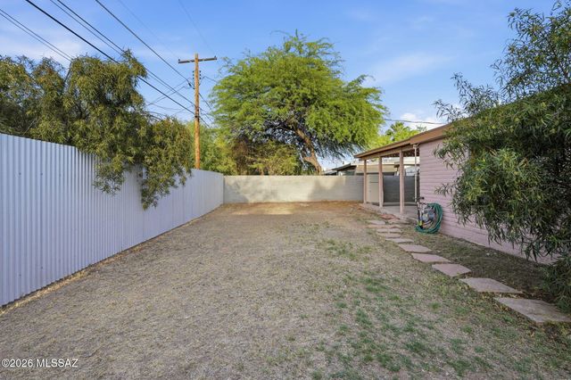 2525 E Towner Street, Tucson, AZ 85716