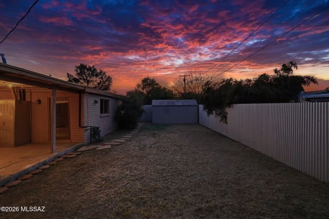 2525 E Towner Street, Tucson, AZ 85716