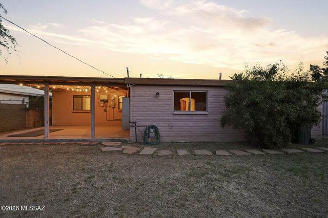 2525 E Towner Street, Tucson, AZ 85716