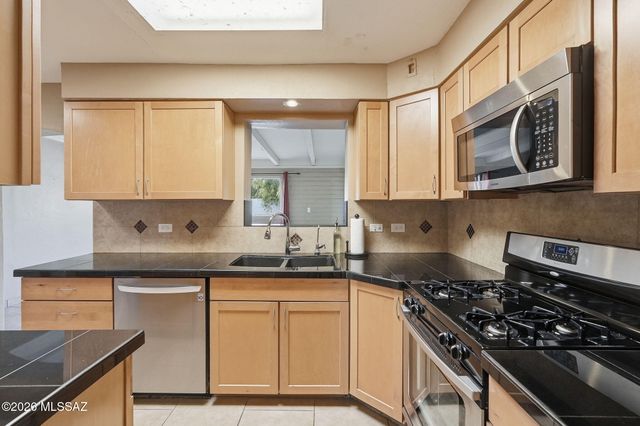 2525 E Towner Street, Tucson, AZ 85716