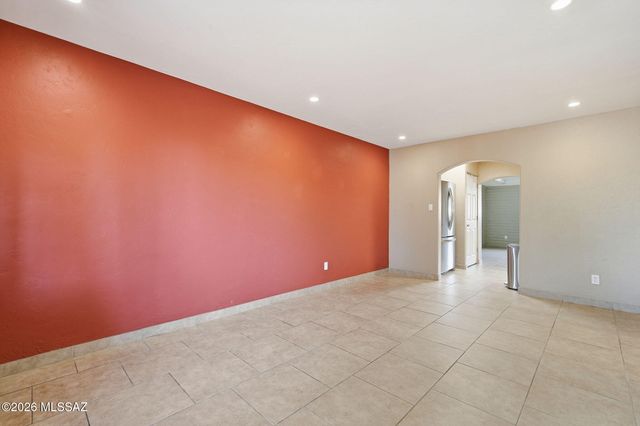 2525 E Towner Street, Tucson, AZ 85716