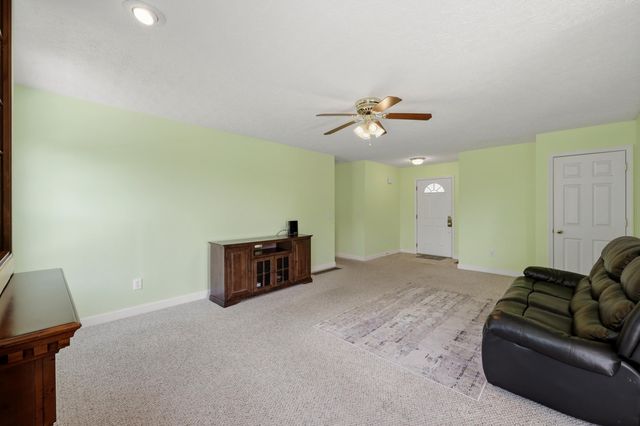 103 Wild Cherry Way, Frankfort, KY 40601