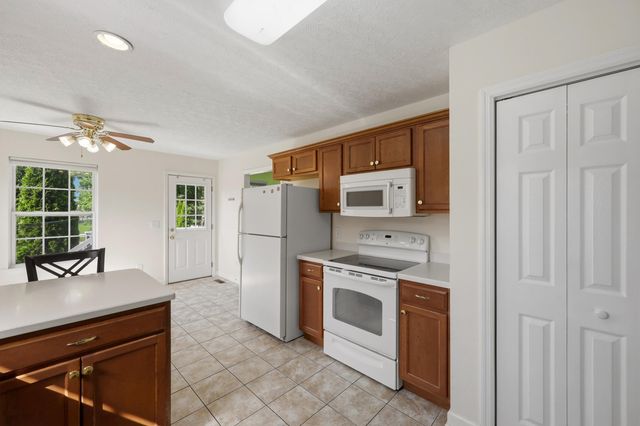 103 Wild Cherry Way, Frankfort, KY 40601