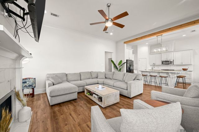 6504 Silver Oak Dr, Baton Rouge, LA 70817