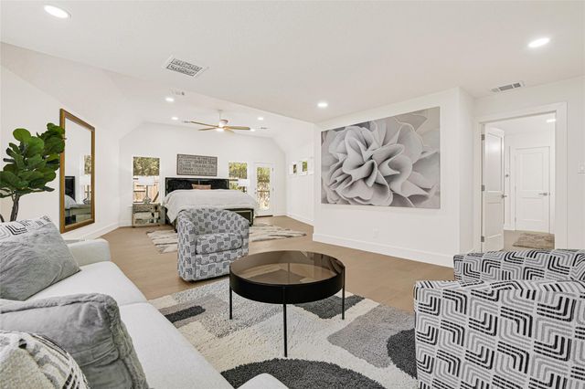 30 Willowherb Court, The Woodlands, TX 77380