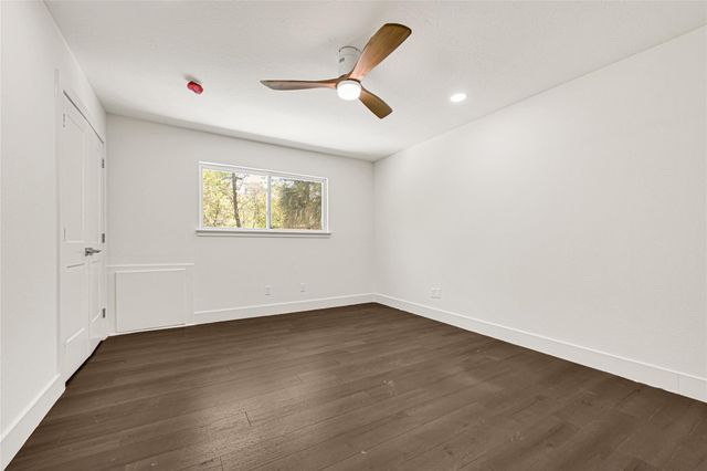 30 Willowherb Court, The Woodlands, TX 77380