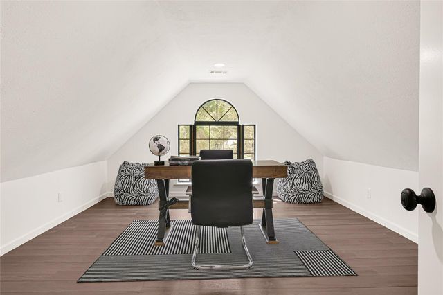 30 Willowherb Court, The Woodlands, TX 77380