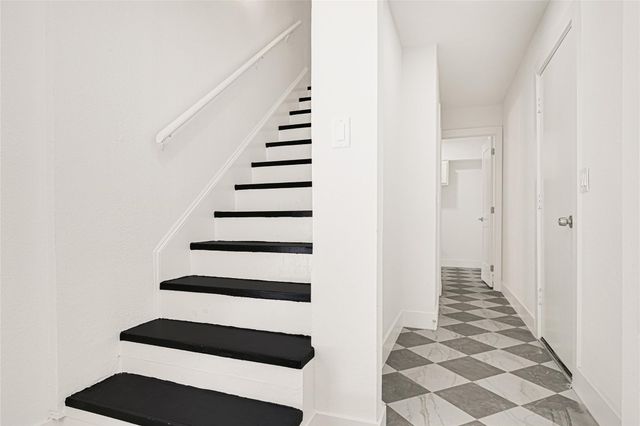 30 Willowherb Court, The Woodlands, TX 77380