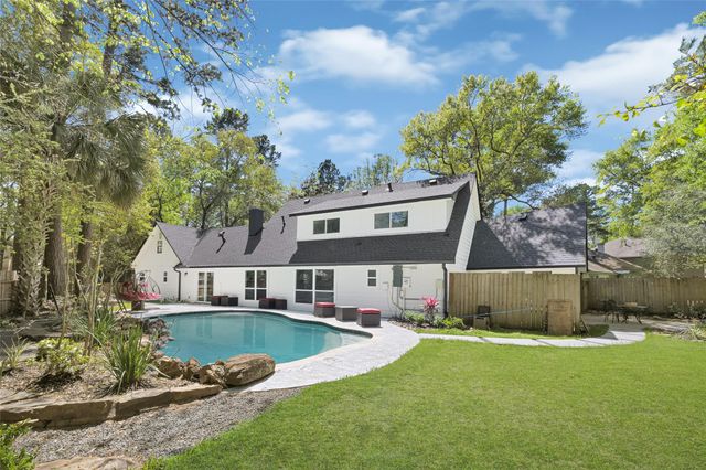 30 Willowherb Court, The Woodlands, TX 77380