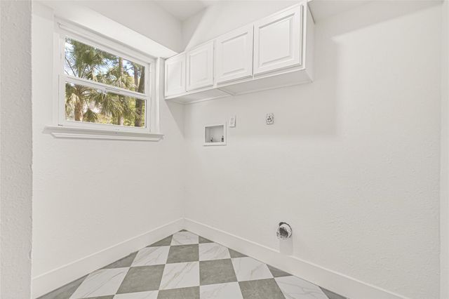 30 Willowherb Court, The Woodlands, TX 77380