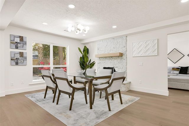 30 Willowherb Court, The Woodlands, TX 77380