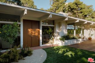 2544 Greenvalley Road, Los Angeles, CA 90046