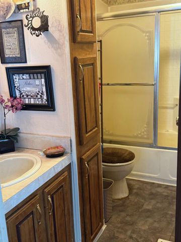 502 E Fairweather St, Sprague, WA 99032