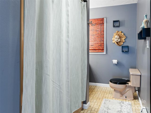 193 Rhododendron Drive, Arden, NC 28704