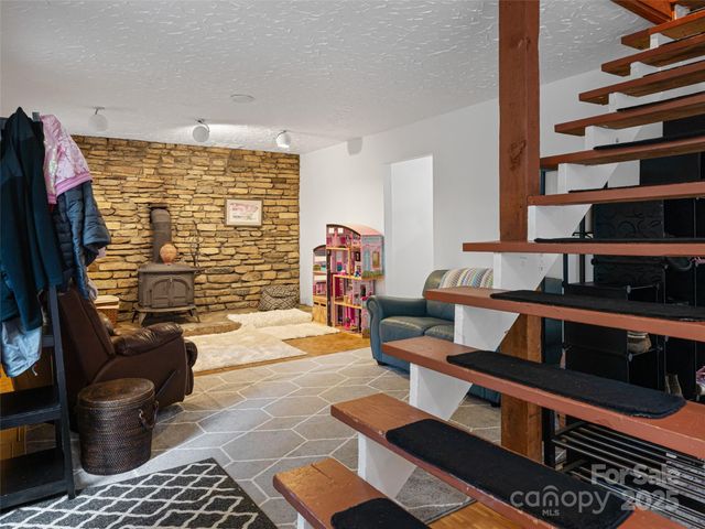 193 Rhododendron Drive, Arden, NC 28704