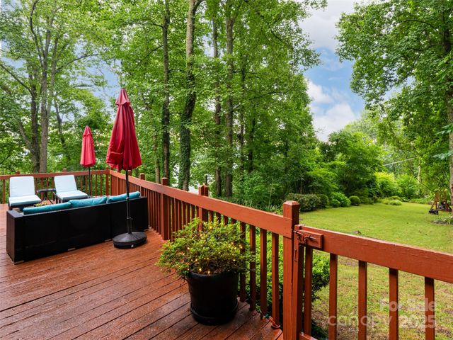 193 Rhododendron Drive, Arden, NC 28704