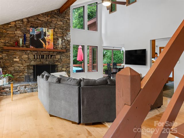 193 Rhododendron Drive, Arden, NC 28704