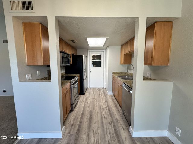 425 E MARCO POLO Road, Phoenix, AZ 85024