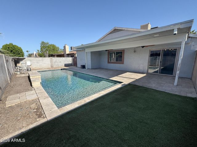 425 E MARCO POLO Road, Phoenix, AZ 85024
