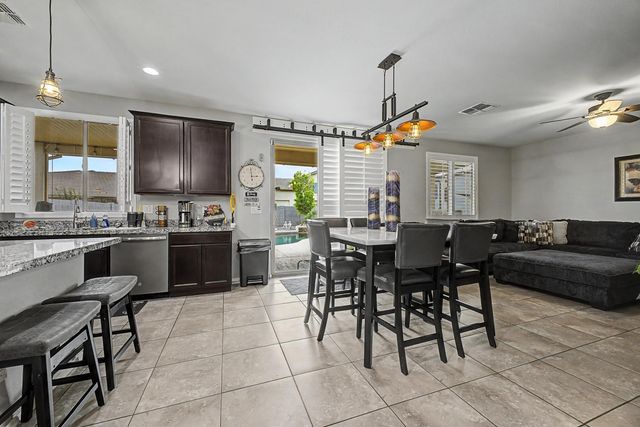 18235 W Ida Lane, Surprise, AZ 85387